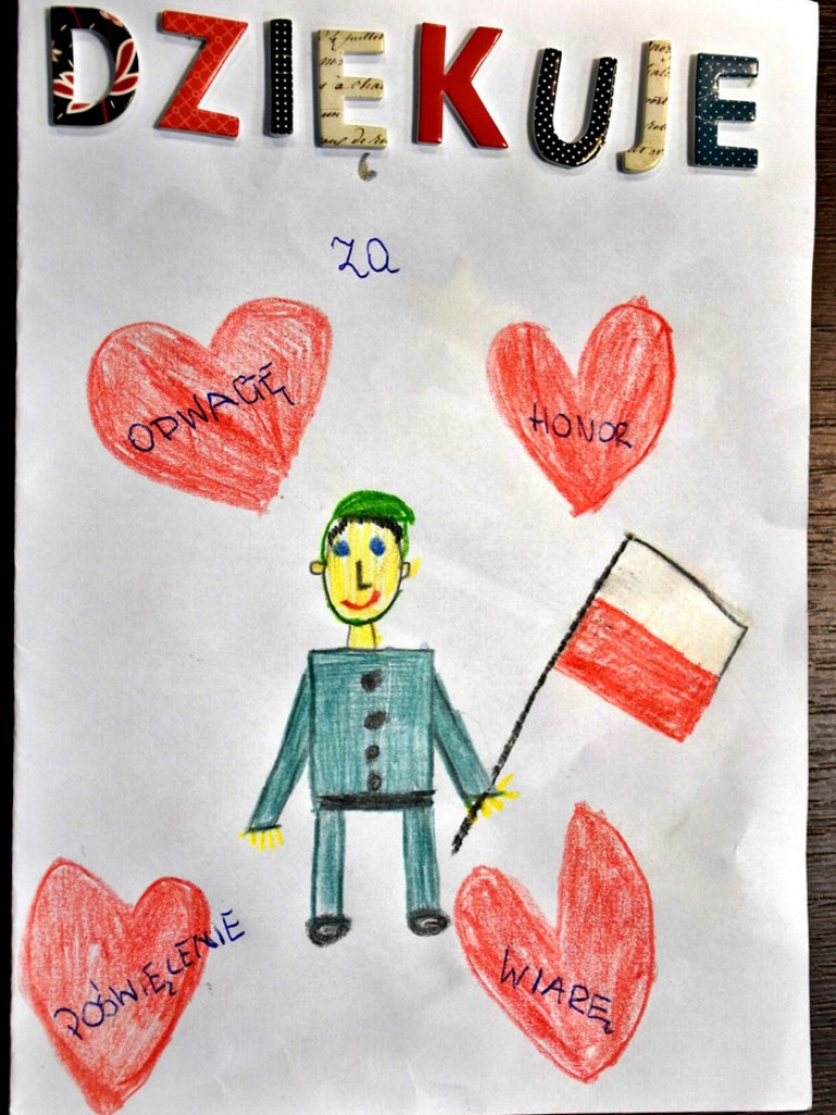 Caritas Hrubieszów: Murem za polskim mundurem (ZDJĘCIA)