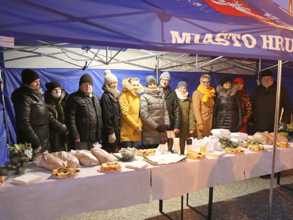 Spotkanie opłatkowe na hrubieszowskim Rynku (ZDJĘCIA)