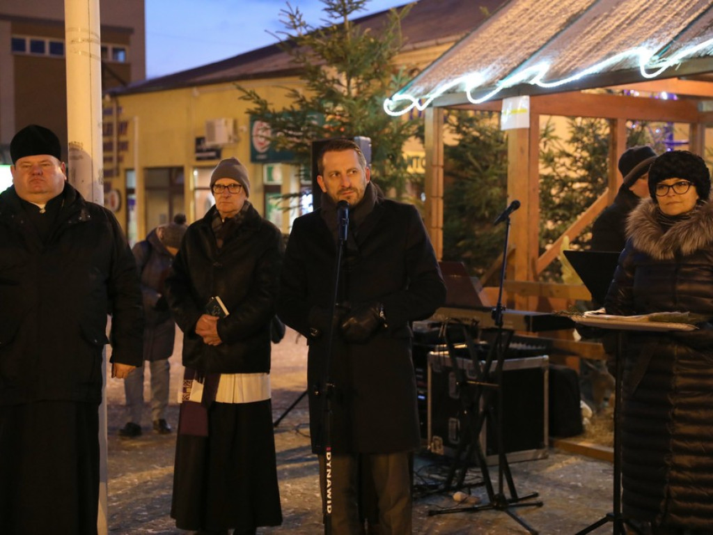 Spotkanie opłatkowe na hrubieszowskim Rynku (ZDJĘCIA)