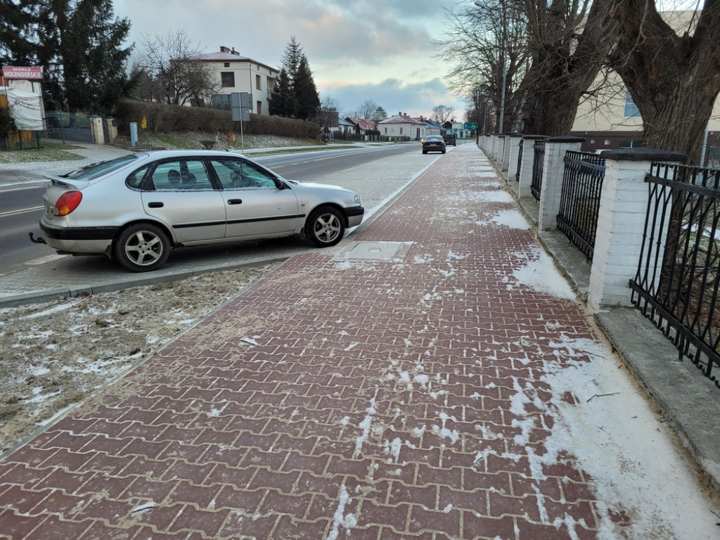 Hrubieszów: Budowa parkingów na Żeromskiego zakończona (ZDJĘCIA)