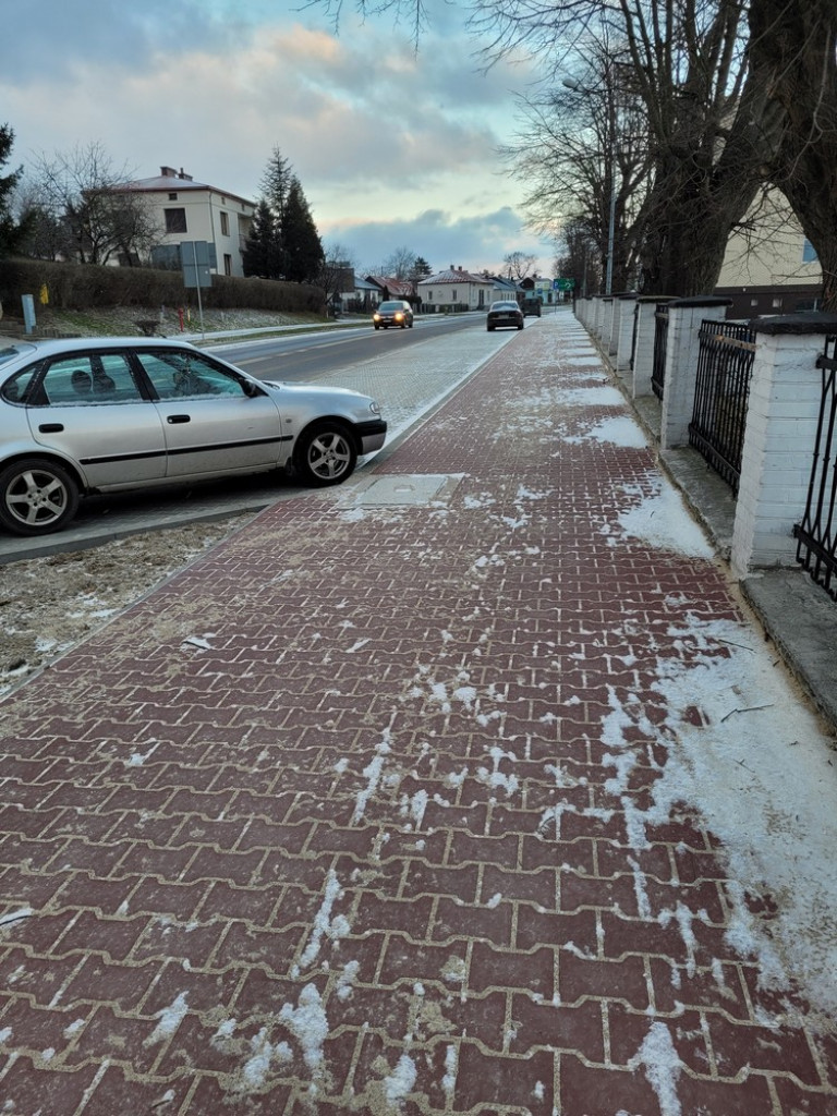Hrubieszów: Budowa parkingów na Żeromskiego zakończona (ZDJĘCIA)