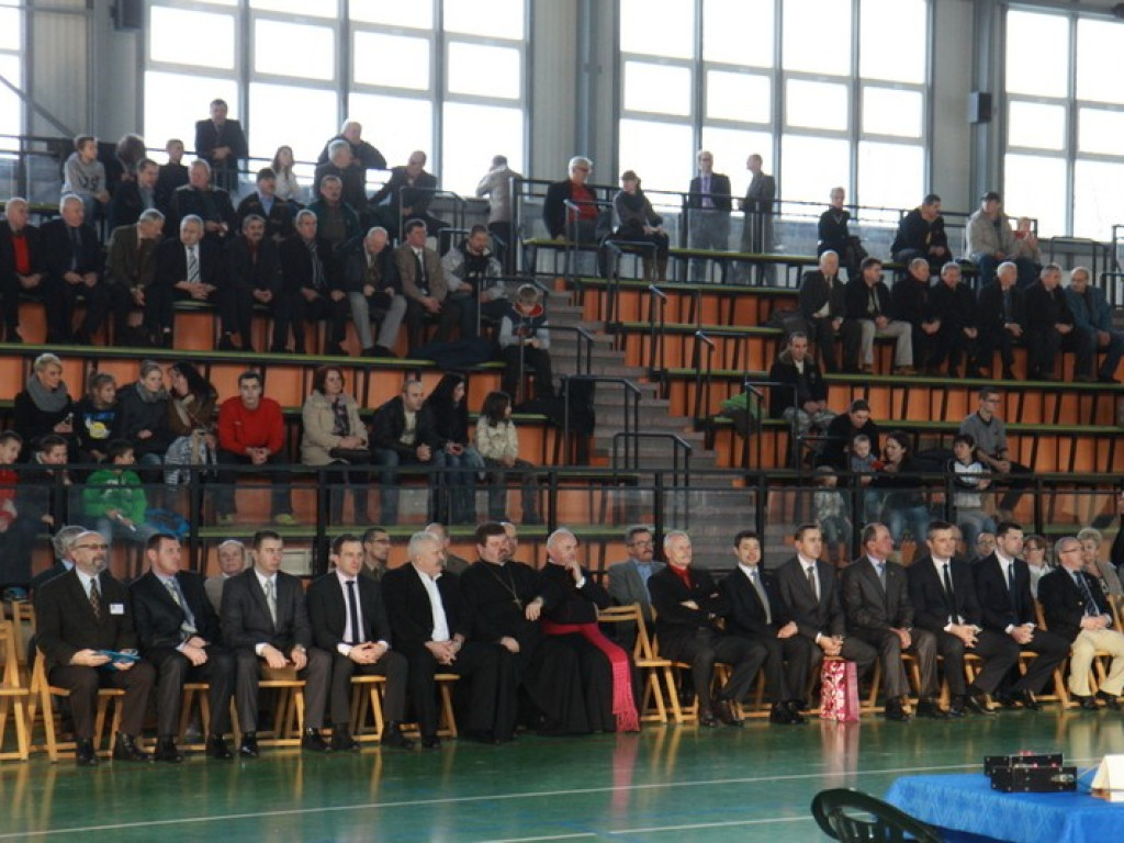 100 lat hrubieszowskiego sportu: Tak było - Jubileusz 90 lat i otwarcie stadionu (ZDJĘCIA)