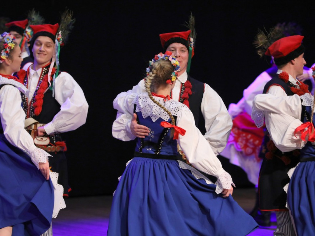 Świąteczny koncert Zespołu Pieśni i Tańca Ziemi Hrubieszowskiej (ZDJĘCIA)