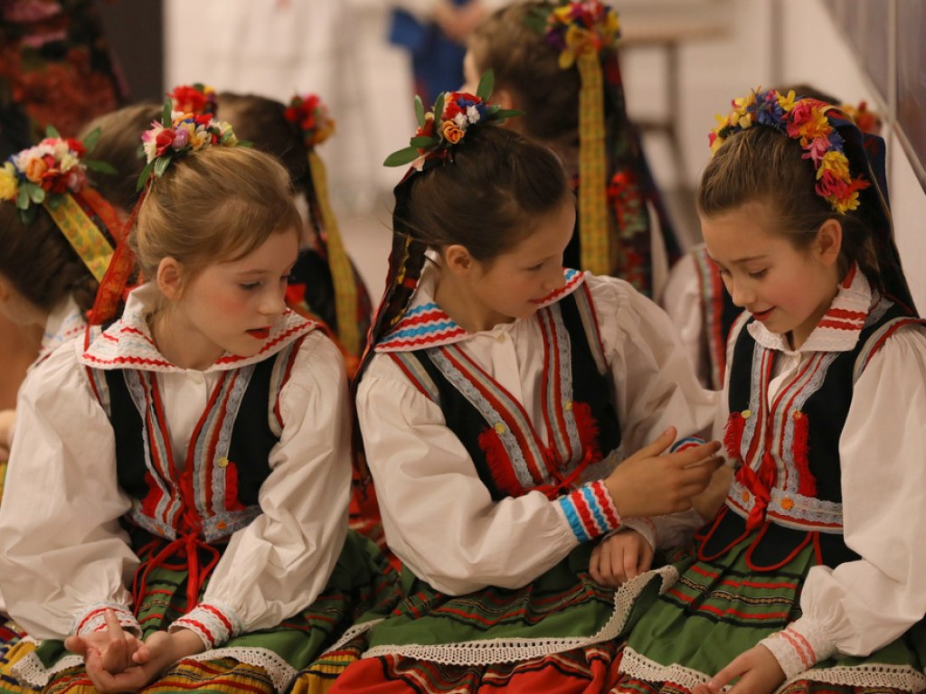 Świąteczny koncert Zespołu Pieśni i Tańca Ziemi Hrubieszowskiej (ZDJĘCIA)