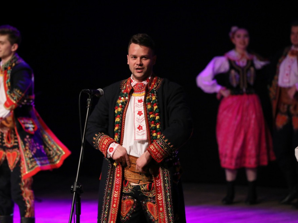 Świąteczny koncert Zespołu Pieśni i Tańca Ziemi Hrubieszowskiej (ZDJĘCIA)