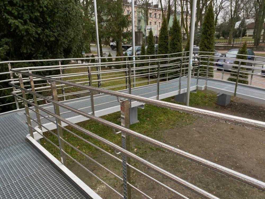 Hrubieszów: Remont wejścia do starostwa zakończony (ZDJĘCIA)