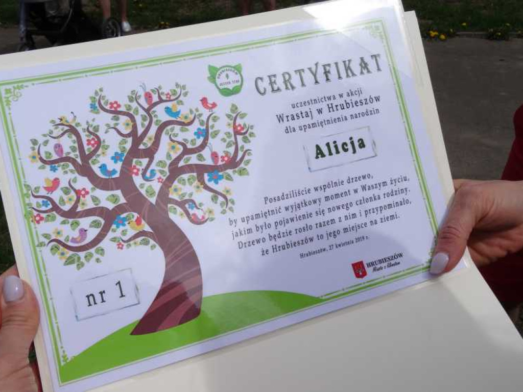 Wrastaj w Hrubieszów - rusza kolejna edycja akcji sadzenia drzewek dla dzieci (ZDJECIA)