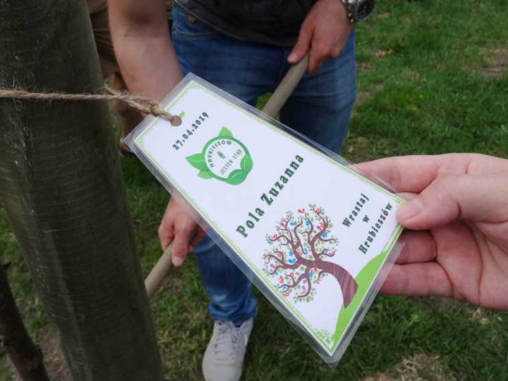 Wrastaj w Hrubieszów - rusza kolejna edycja akcji sadzenia drzewek dla dzieci (ZDJECIA)