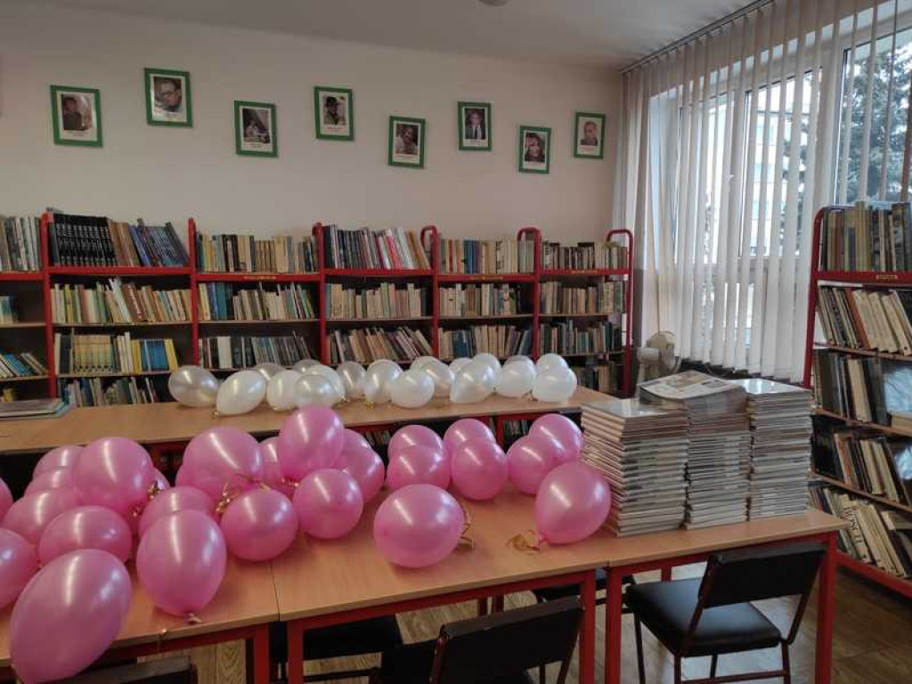 Raz, dwa, trzy, czytaj i Ty! - pasowanie na czytelnika w hrubieszowskiej Trójce (ZDJĘCIA)