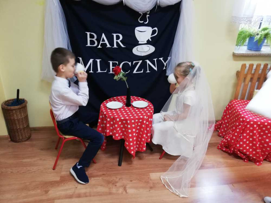 Hrubieszów: Dzień Babci i Dziadka w Miejskim Przedszkolu nr 3 przy ul. Grotthusów (ZDJĘCIA, WIDEO)