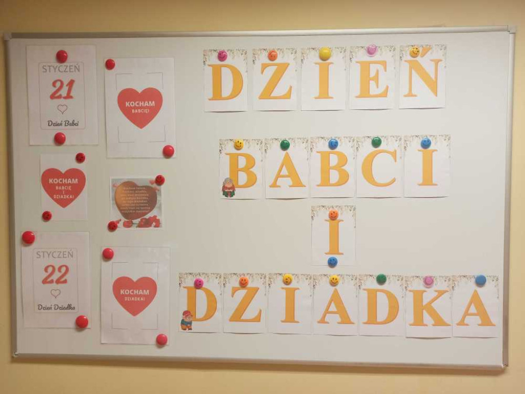 Hrubieszów: Dzień Babci i Dziadka - Caritas, Trójka i PZPSW (ZDJĘCIA)