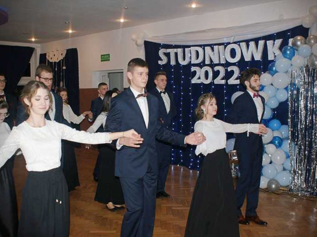 Studniówka 2022 w Horodle (ZDJĘCIA)
