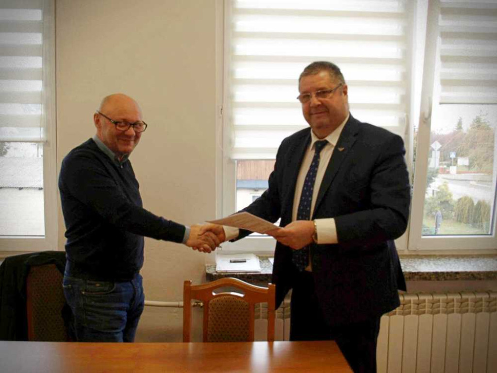 Rusza budowa sali sportowej w Uchaniach (ZDJĘCIA)