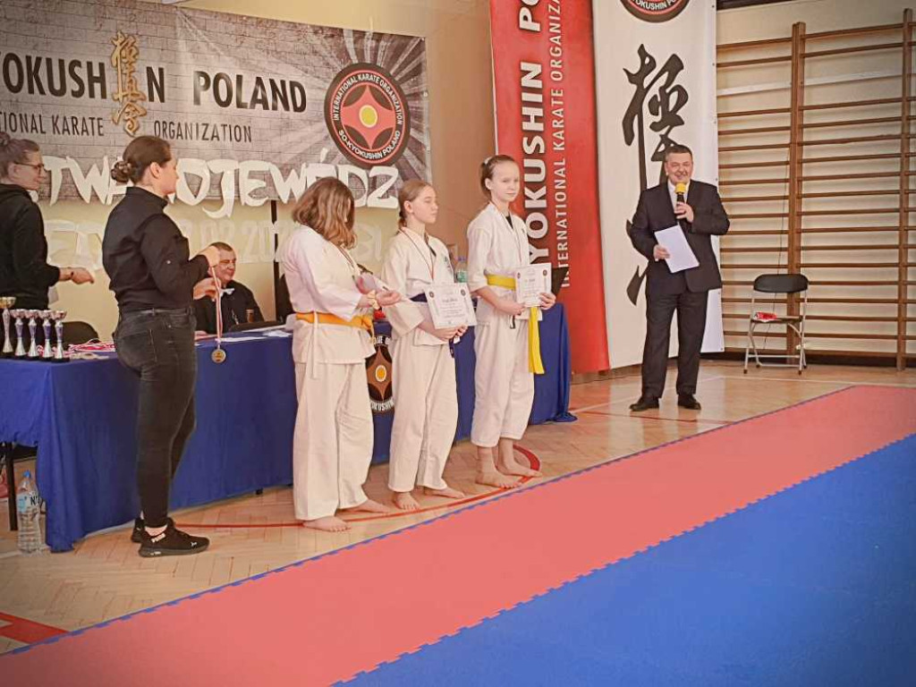 14 medali i 2 miejsce Hrubieszowskiej Sekcji Karate w mistrzostwach województwa (ZDJĘCIA)