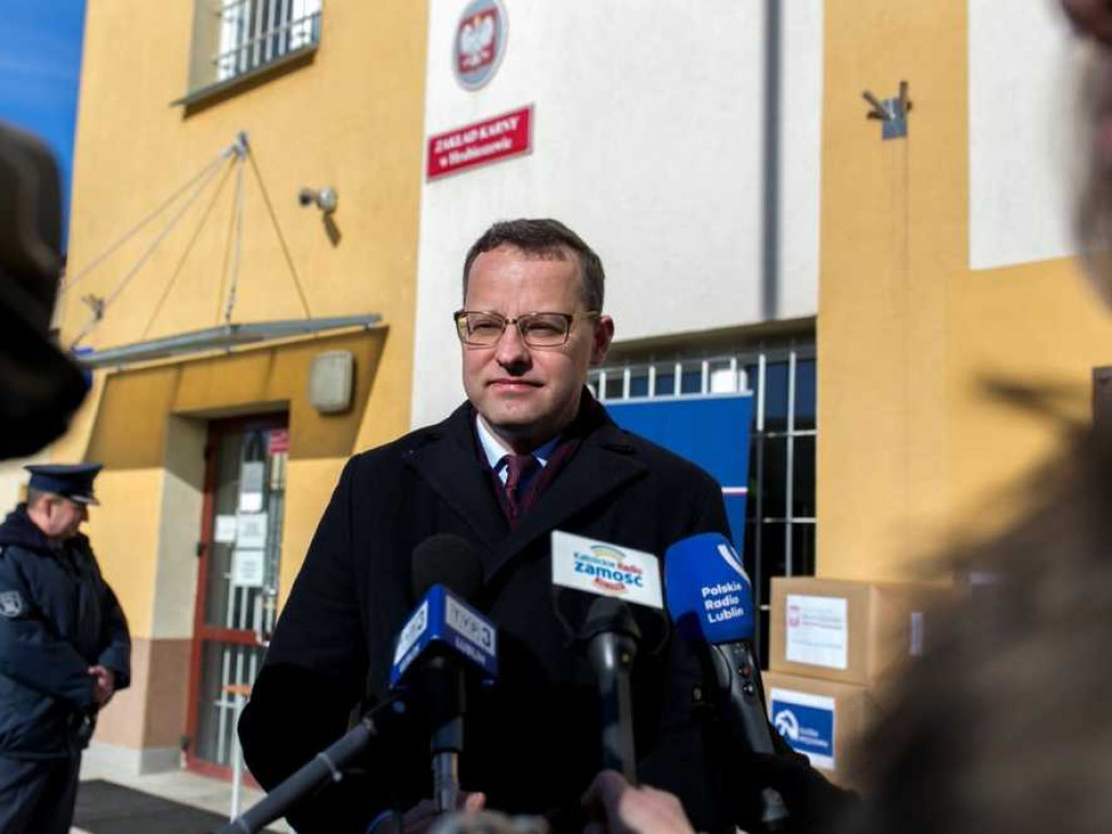 Sprzęt łączności od Zakładu Karnego w Hrubieszowie dla OSP