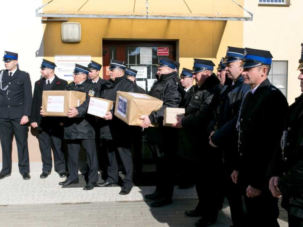 Sprzęt łączności od Zakładu Karnego w Hrubieszowie dla OSP