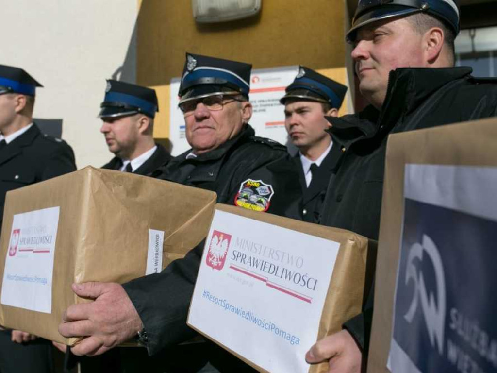 Sprzęt łączności od Zakładu Karnego w Hrubieszowie dla OSP