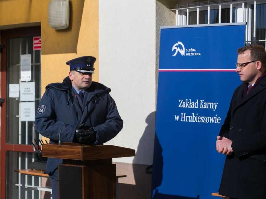 Sprzęt łączności od Zakładu Karnego w Hrubieszowie dla OSP