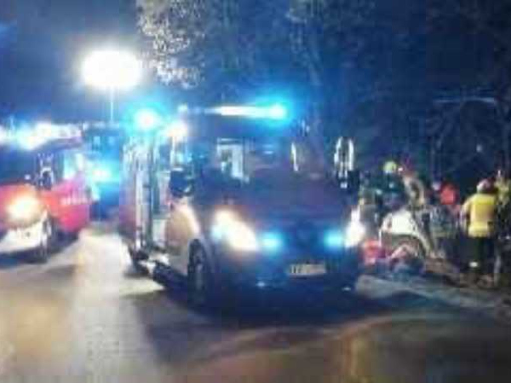 Wypadek w Werbkowicach. Kierowca został zakleszczony w aucie (ZDJĘCIA)