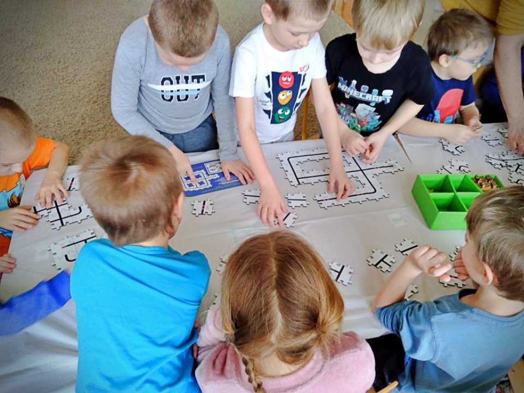 Hrubieszów: Programowanie z Ozobotami w Przedszkolu nr 2 (ZDJĘCIA)