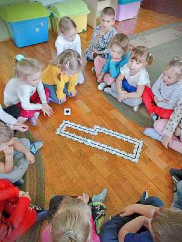 Hrubieszów: Programowanie z Ozobotami w Przedszkolu nr 2 (ZDJĘCIA)