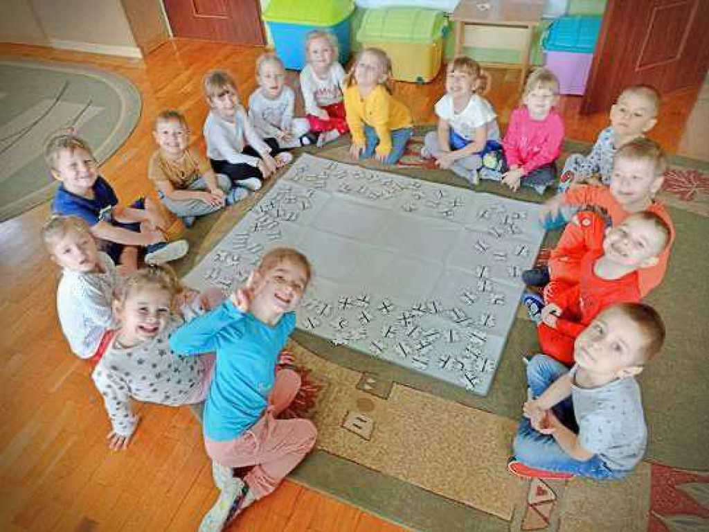 Hrubieszów: Programowanie z Ozobotami w Przedszkolu nr 2 (ZDJĘCIA)