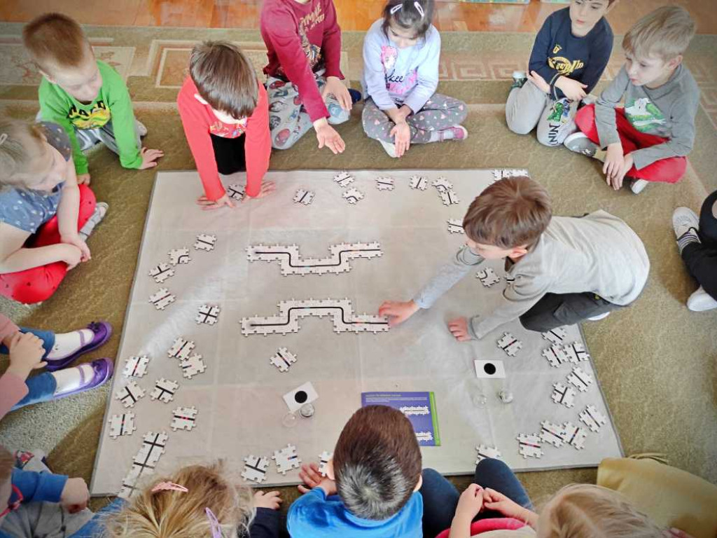 Hrubieszów: Programowanie z Ozobotami w Przedszkolu nr 2 (ZDJĘCIA)