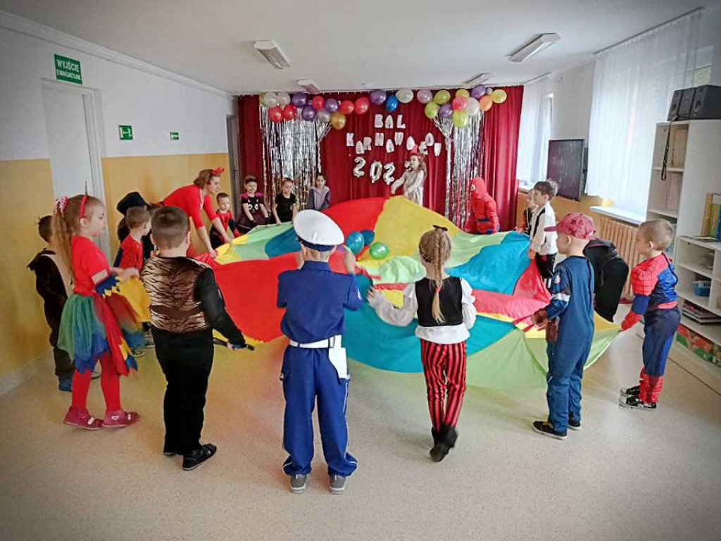 Bal karnawałowy w Przedszkolu nr 1 (ZDJĘCIA)