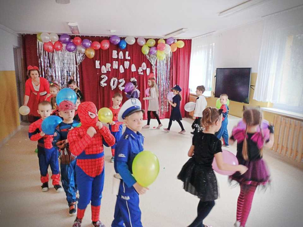 Bal karnawałowy w Przedszkolu nr 1 (ZDJĘCIA)