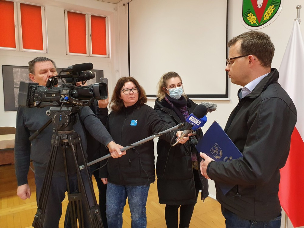 Hrubieszów: 600 tys. na karetkę i 15 tys. na pomoc uchodźcom (ZDJĘCIA, WIDEO)