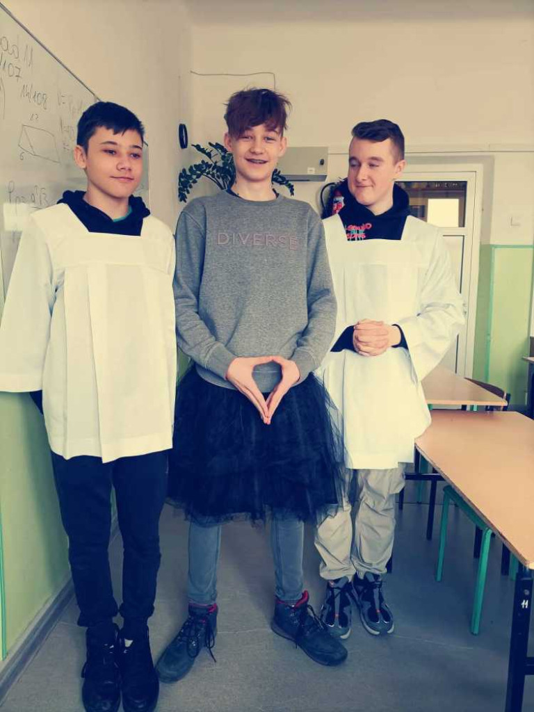 Dzień Kobiet w hrubieszowskiej Dwójce (ZDJĘCIA)