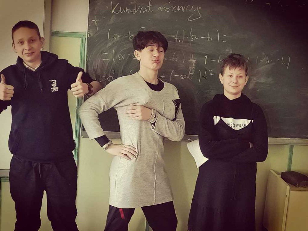 Dzień Kobiet w hrubieszowskiej Dwójce (ZDJĘCIA)