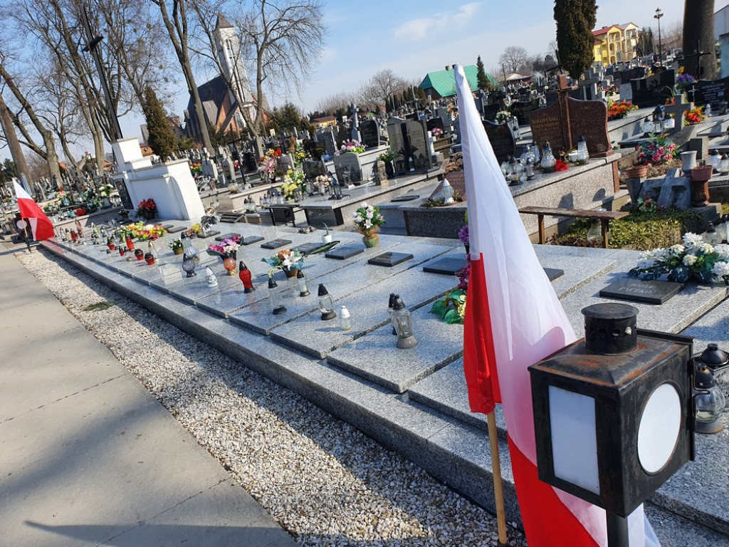 Hrubieszów: Uczczono pamięć pomordowanych kolejarzy i osób cywilnych (ZDJĘCIA)