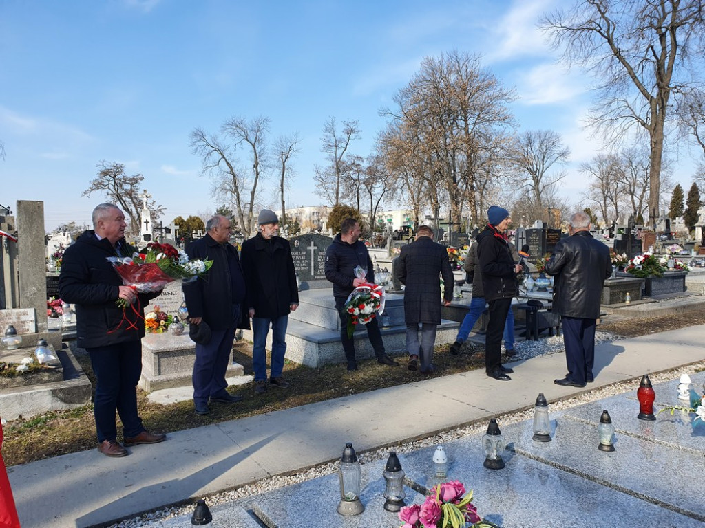 Hrubieszów: Uczczono pamięć pomordowanych kolejarzy i osób cywilnych (ZDJĘCIA)