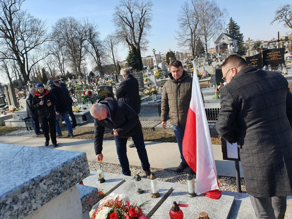 Hrubieszów: Uczczono pamięć pomordowanych kolejarzy i osób cywilnych (ZDJĘCIA)
