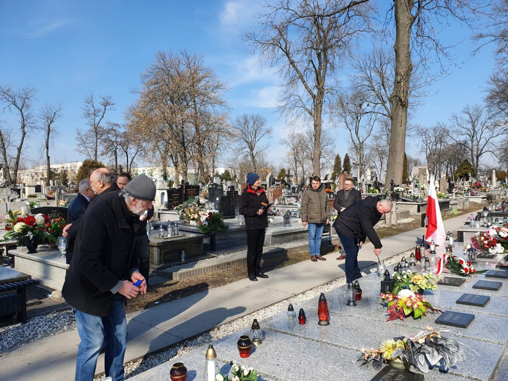Hrubieszów: Uczczono pamięć pomordowanych kolejarzy i osób cywilnych (ZDJĘCIA)