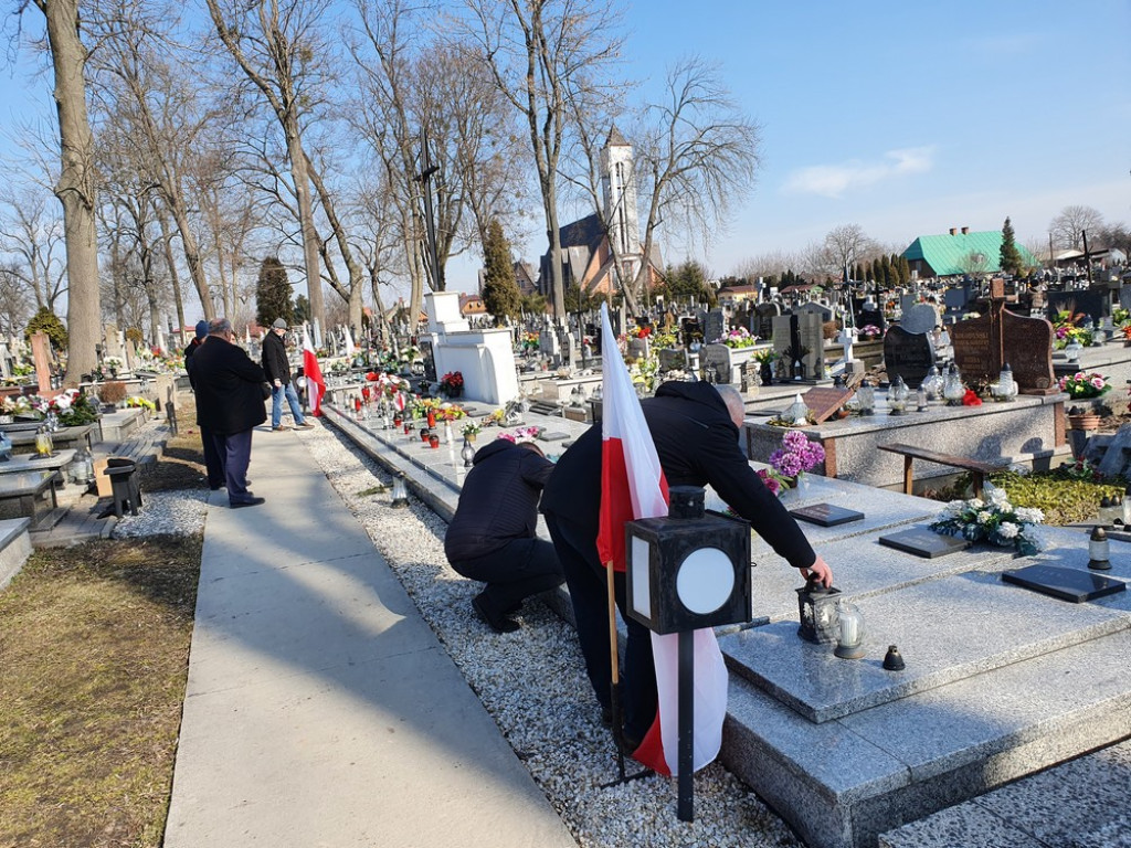 Hrubieszów: Uczczono pamięć pomordowanych kolejarzy i osób cywilnych (ZDJĘCIA)