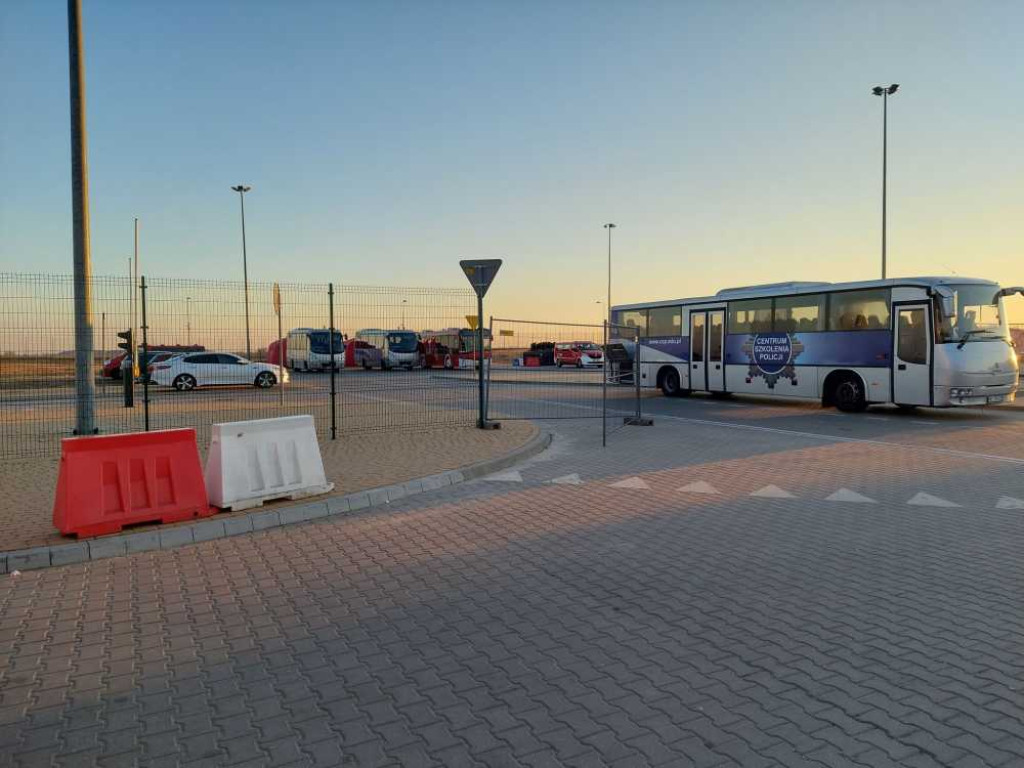 Hrubieszów: Strażacy pomagają uchodźcom (ZDJĘCIA)