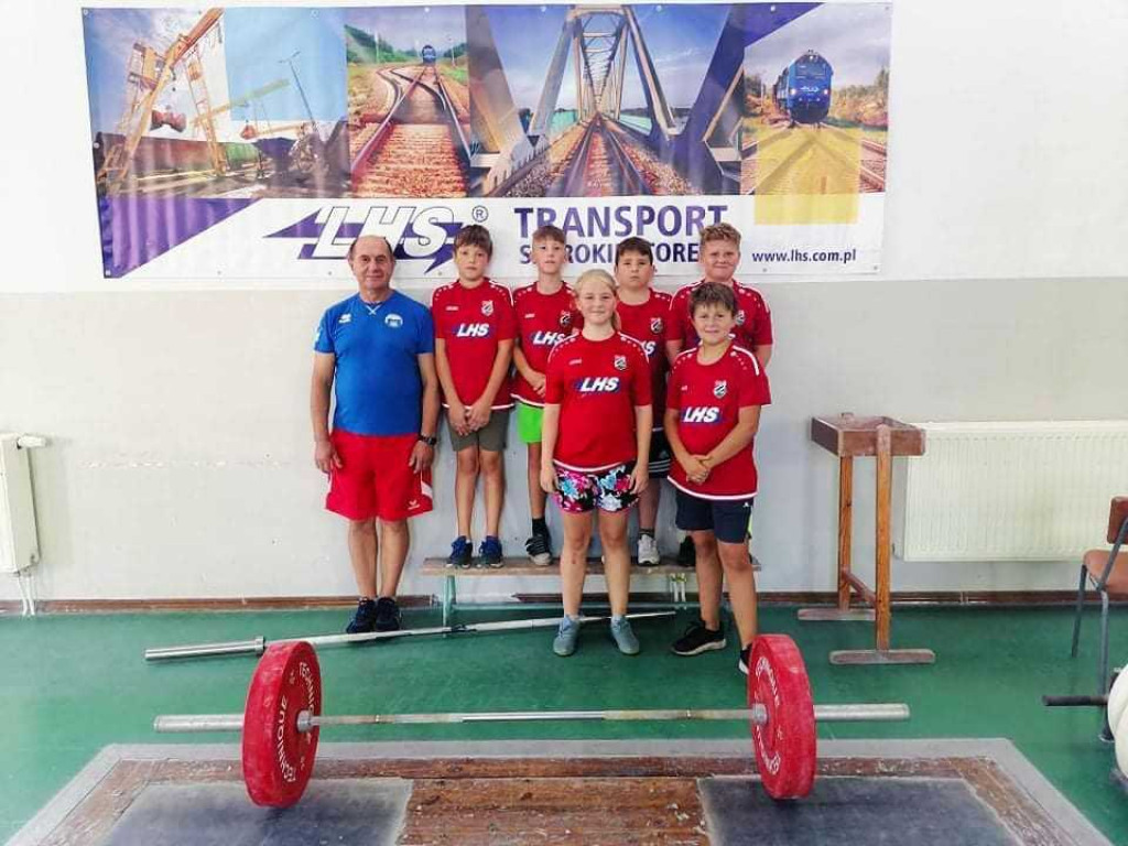 Tabele wyników sztangistów MKS Unii Hrubieszów za sezon 2021 (ZDJĘCIA)