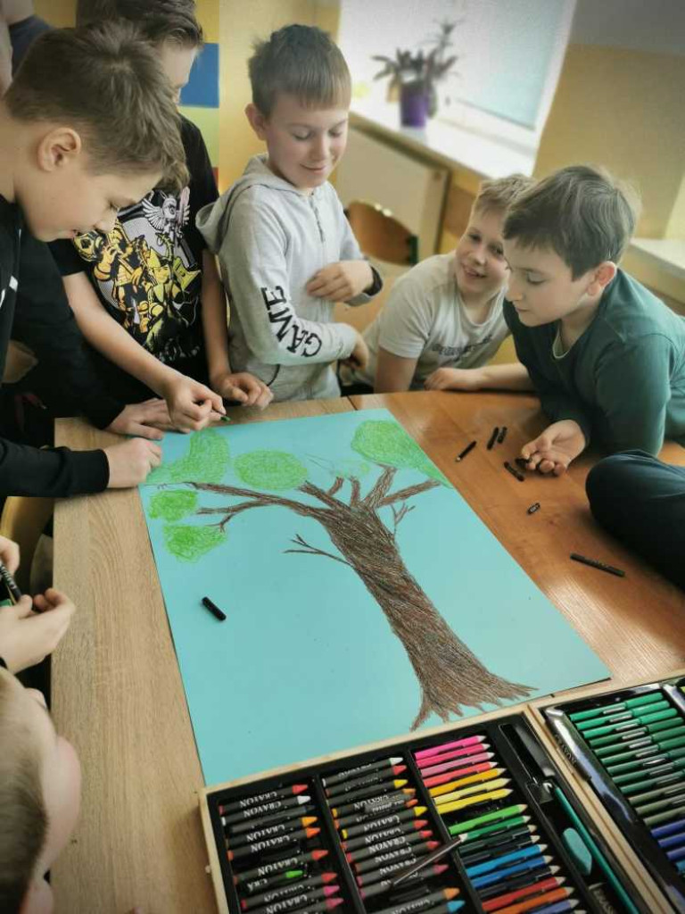 Hrubieszów: Pierwszy dzień wiosny w Dwójce (ZDJĘCIA)