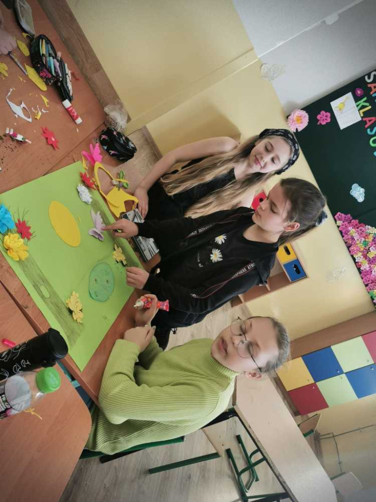 Hrubieszów: Pierwszy dzień wiosny w Dwójce (ZDJĘCIA)
