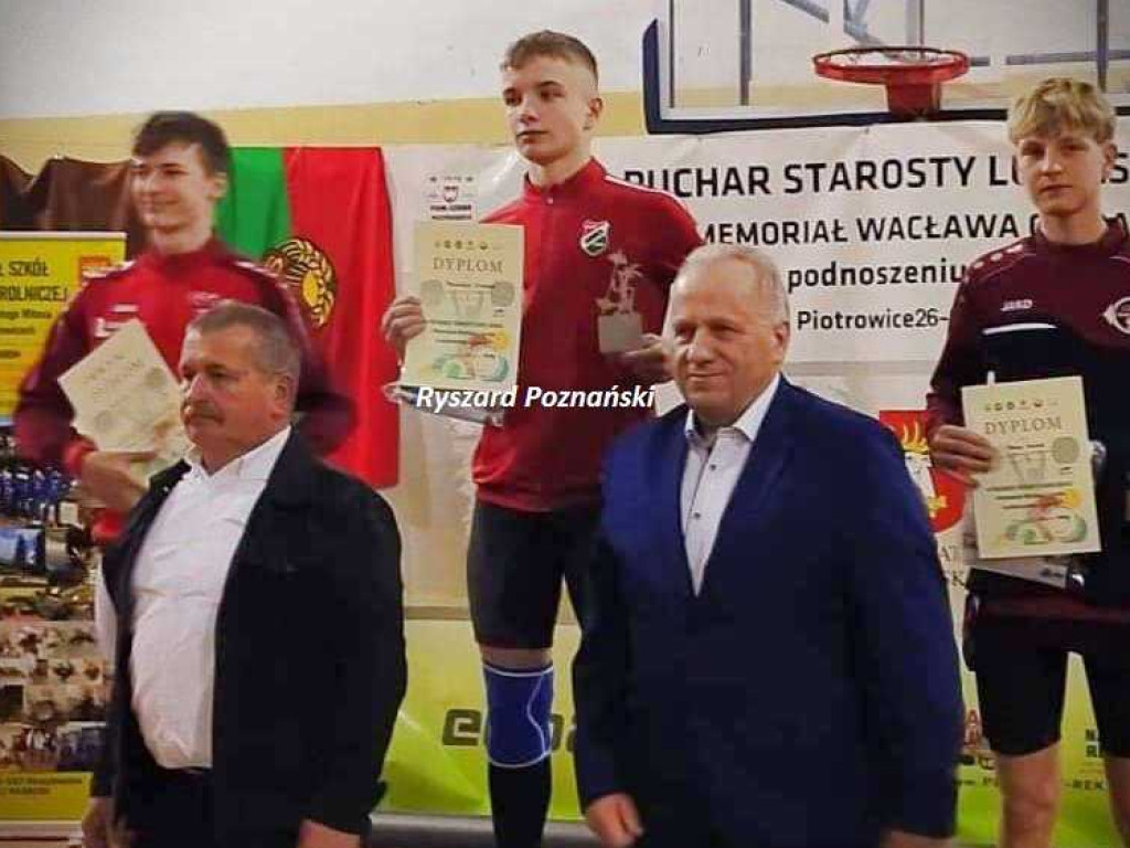 Mistrzostwa Województwa LZS w podnoszeniu ciężarów za nami (ZDJĘCIA)