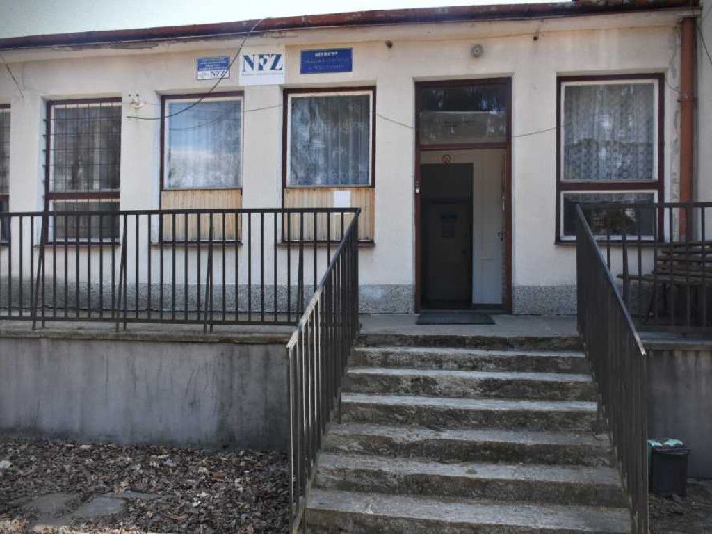 Rozpoczął się remont ośrodka zdrowia w Trzeszczanach (ZDJĘCIA)
