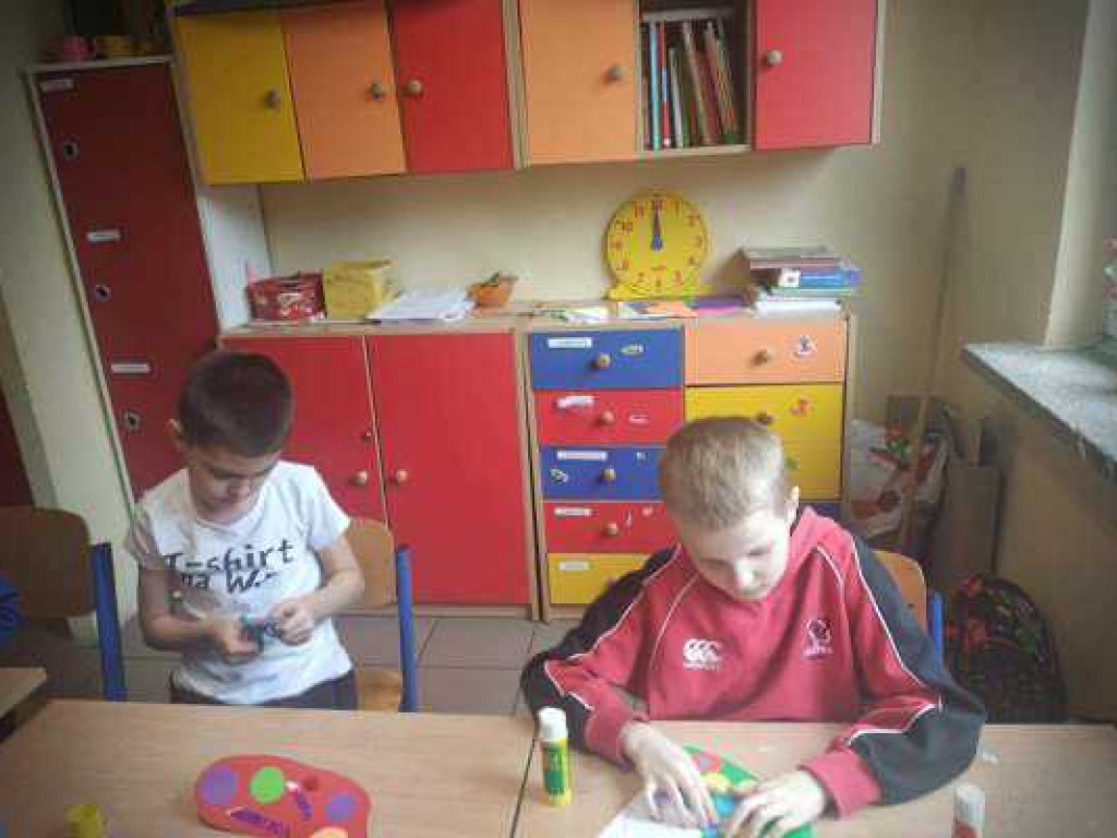 Hrubieszów: Dzień Kolorowej Skarpetki w SOSW (ZDJĘCIA)