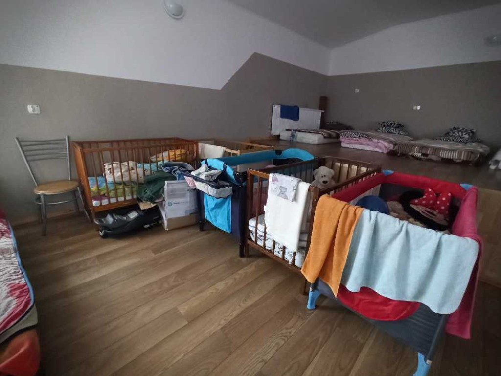 Powiat hrubieszowski: Uchodźcy znaleźli schronienie u strażaków z OSP (ZDJĘCIA)