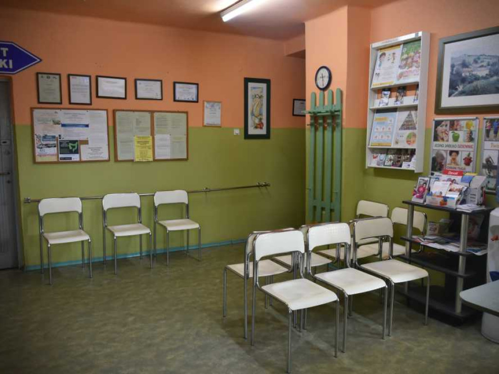 Remont ośrodka zdrowia w Uchaniach rozpoczęty (ZDJĘCIA)
