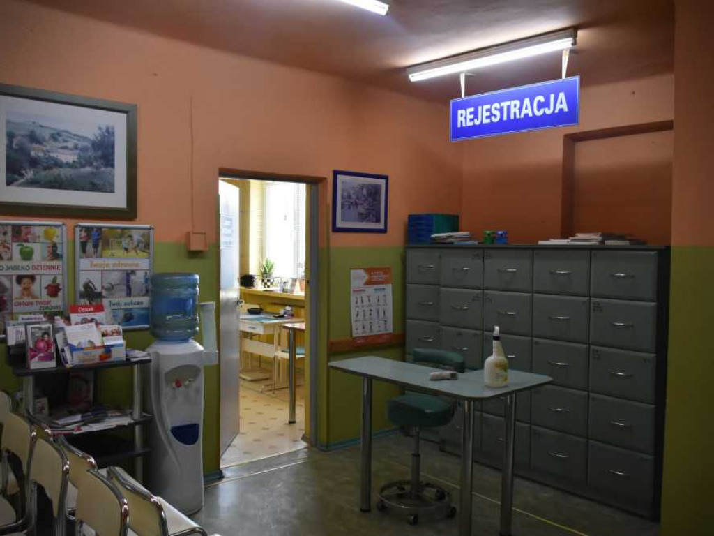 Remont ośrodka zdrowia w Uchaniach rozpoczęty (ZDJĘCIA)