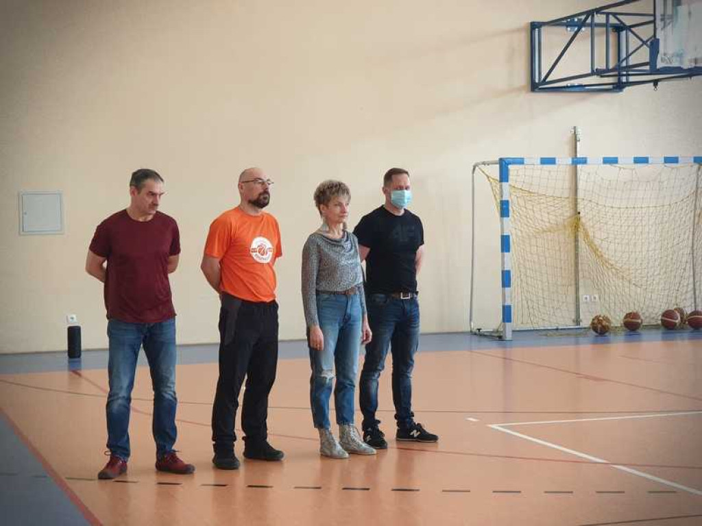 Staszic podwójnie wygrywa powiatową Licealiadę w piłce koszykowej (ZDJĘCIA)