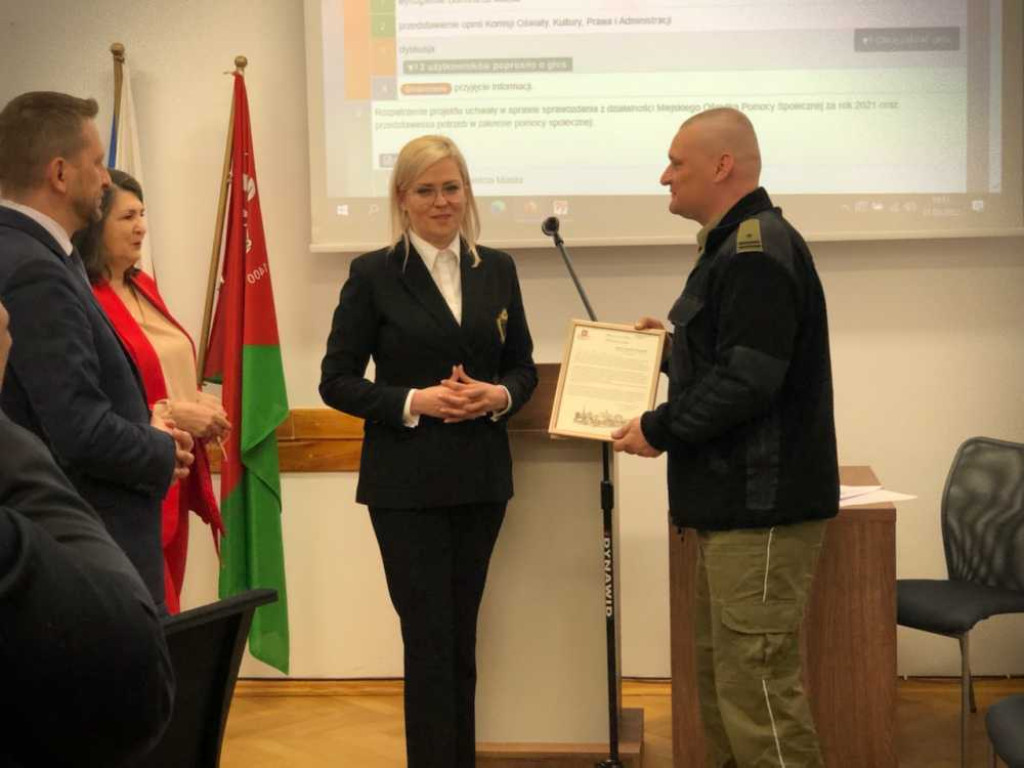 Hrubieszów: Podziękowania za pomoc dla służb mundurowych (ZDJĘCIA)
