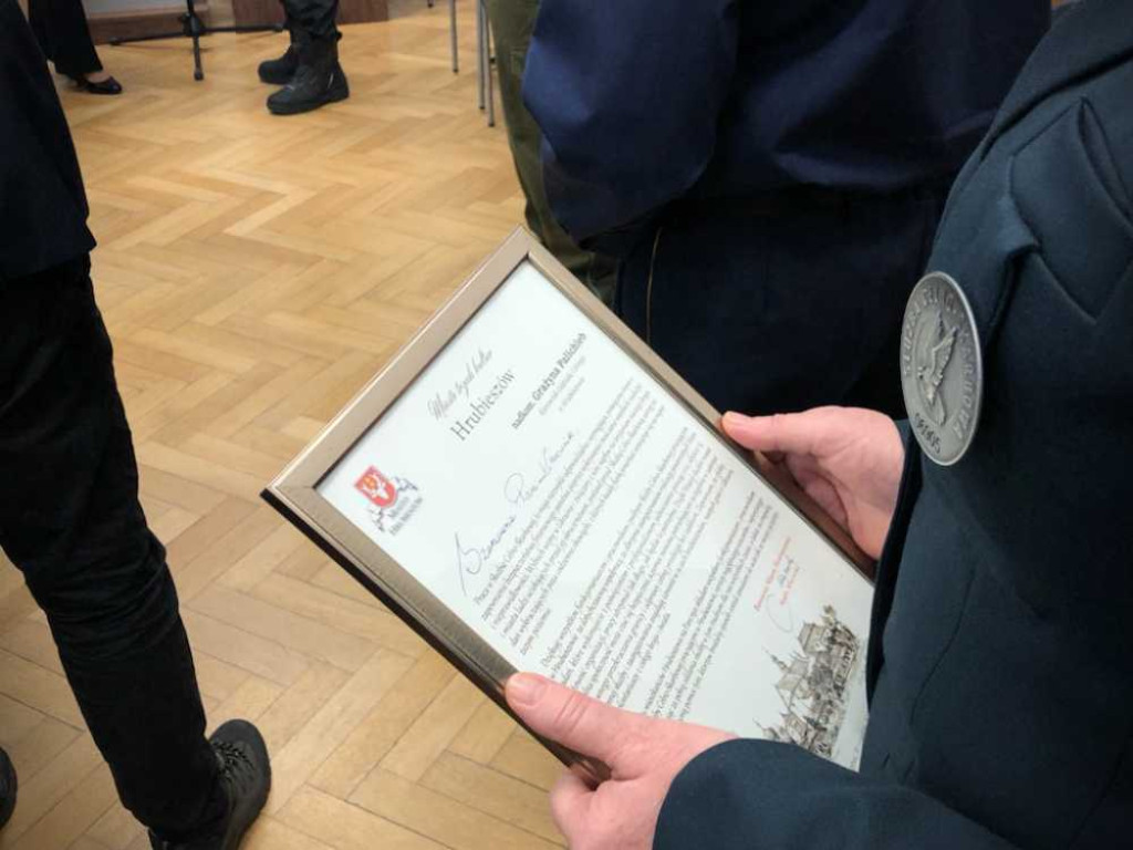 Hrubieszów: Podziękowania za pomoc dla służb mundurowych (ZDJĘCIA)